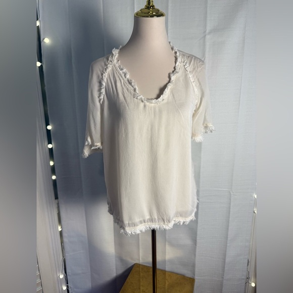 Maven West Cream Ruffled Flutter Sleeve Blouse - Picture 1 of 8